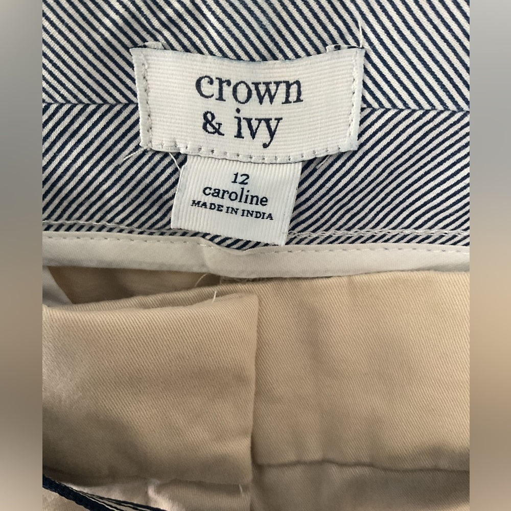 Crown & Ivy High Rise Belted Shorts Women Size 12 NWT Beige Summer Cute - Picture 3 of 10